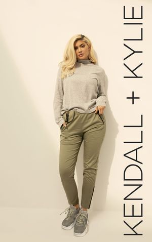 Kendall + Kylie / mmsport.pl branding image